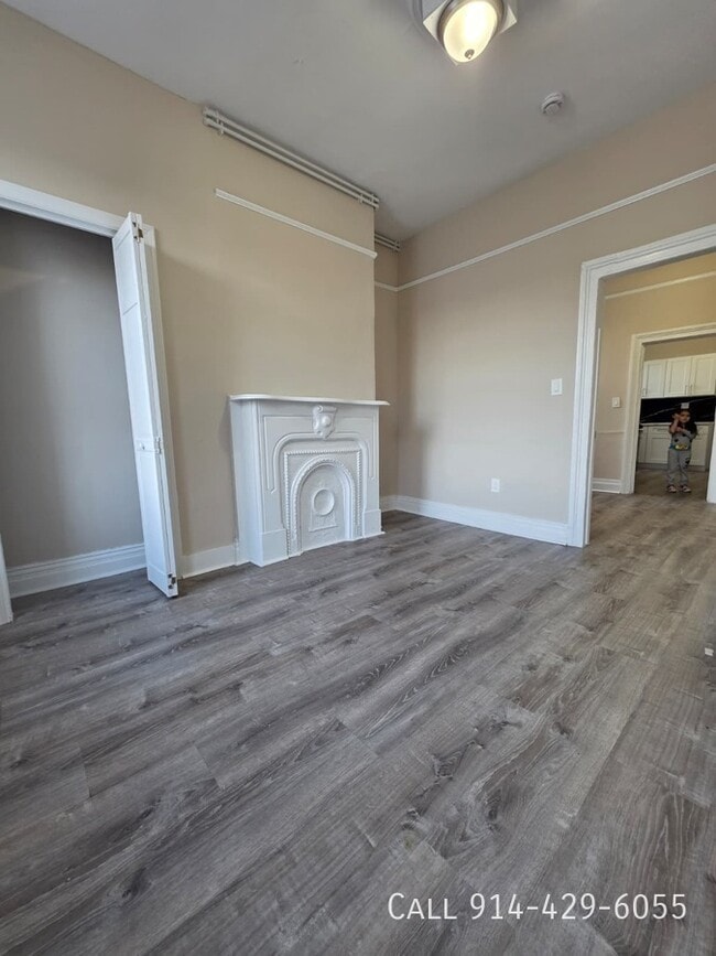 Building Photo - 175 Orchard St