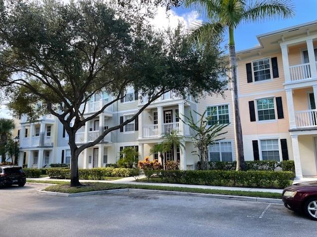 Building Photo - 224 Murcia Dr