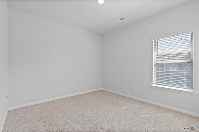 Building Photo - 14255 Leadenhall Ln