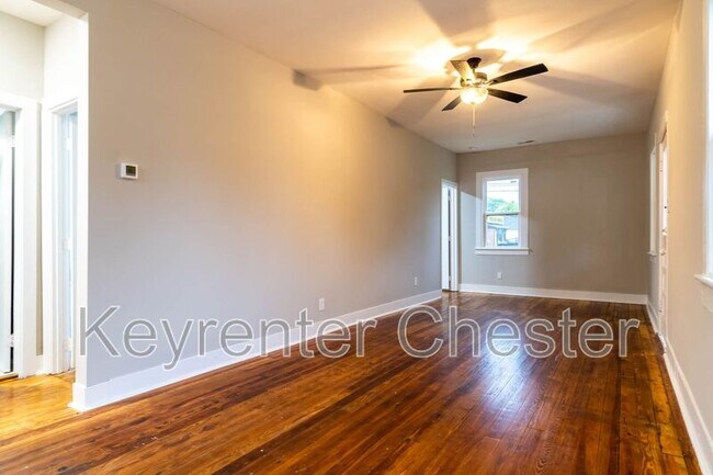 Building Photo - 3500 Oaklawn Blvd