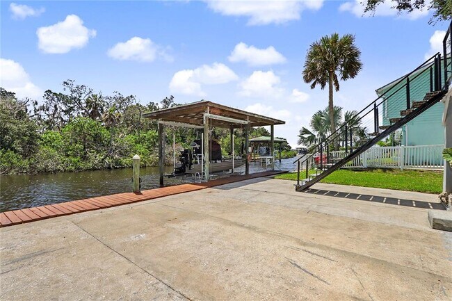 Building Photo - 12390 W Standish Dr