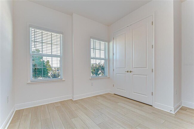 Building Photo - 10027 Dolphin Gull Cir