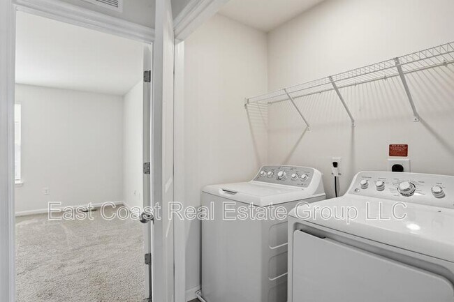 Building Photo - 202 Magellan Dr