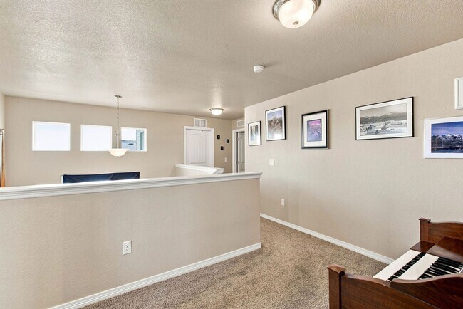 Building Photo - 509 Wrangell Ln