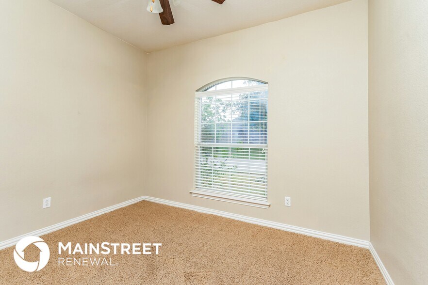 Building Photo - 204 Kennedy Dr