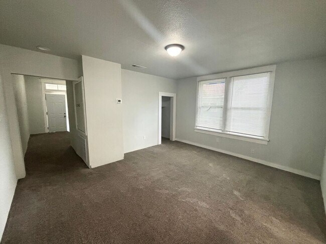 Building Photo - 1627 Alston Ave