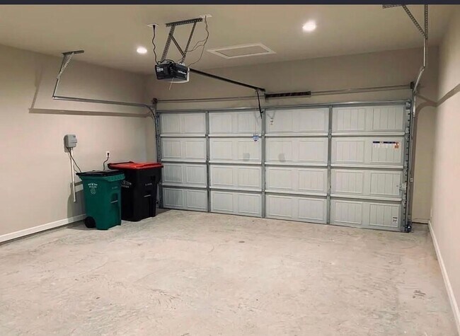 Building Photo - 584 Santa Rosa Hls Dr