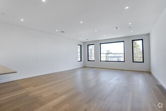 Building Photo - 339 69th St
