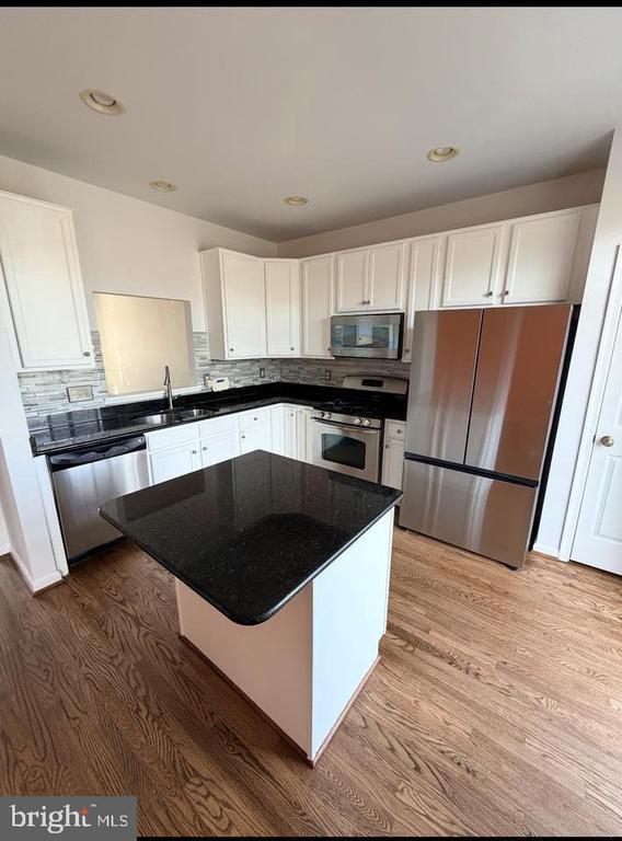 Building Photo - 15335 Elizabeth Burbage Loop