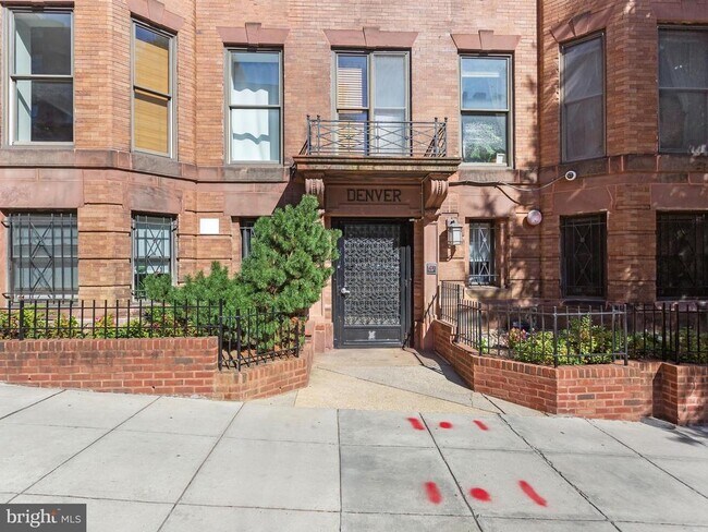 Building Photo - 1417 Chapin St NW