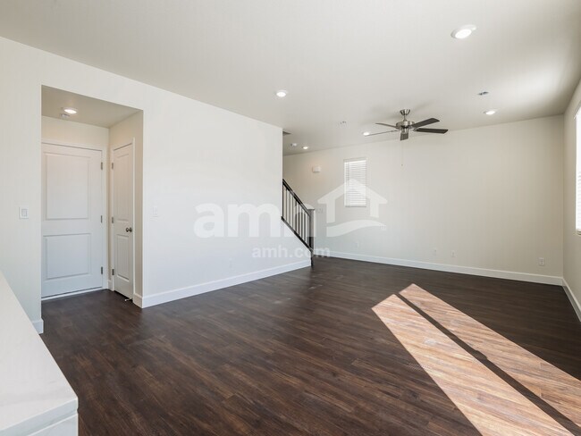 Building Photo - 6460 Intuition Ln