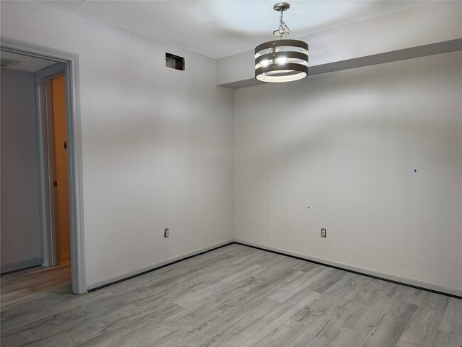 Building Photo - 1311 Antoine Dr
