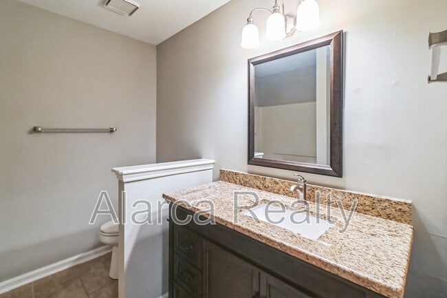 Building Photo - 3909 N Course Dr