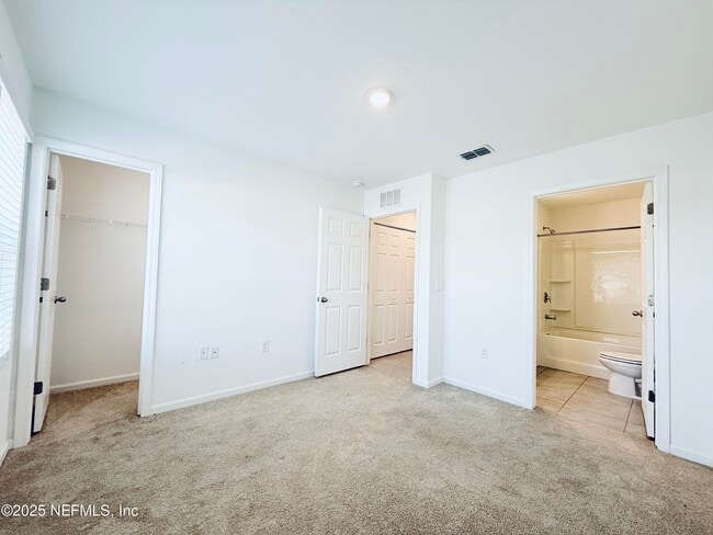 Building Photo - 8334 Zenith Cir