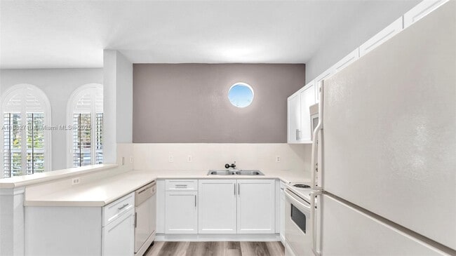 Building Photo - 4465 SW 160th Ave
