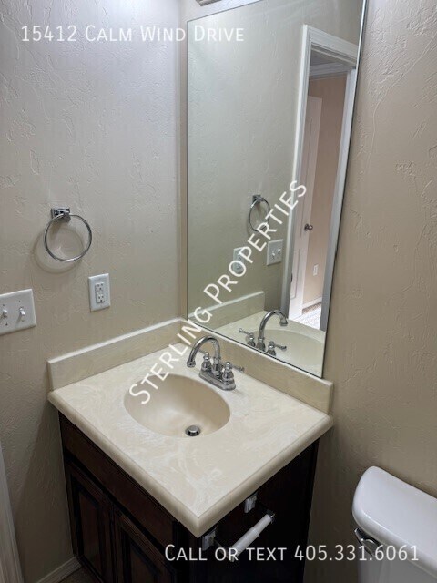 Building Photo - 15412 S Calm Wind Dr