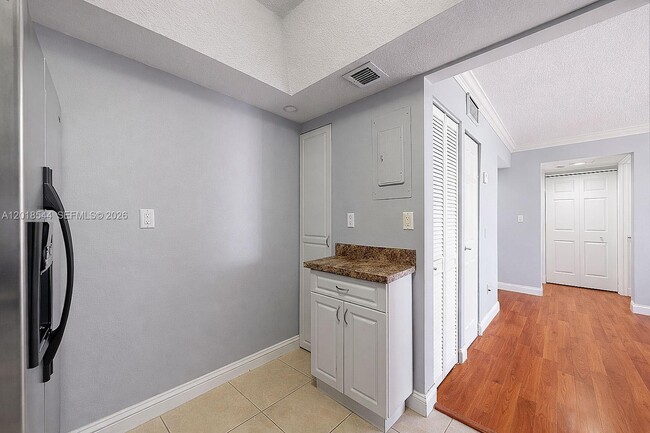 Building Photo - 3581 SW 117th Ave