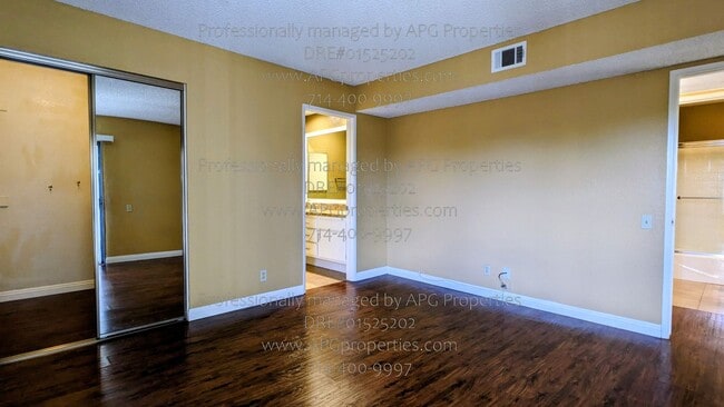 Building Photo - 7113 Apricot Dr