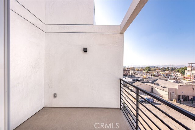 Building Photo - 6025 Craner Ave