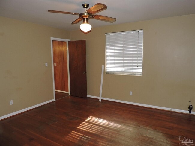 Building Photo - 8220 Excelsior Dr