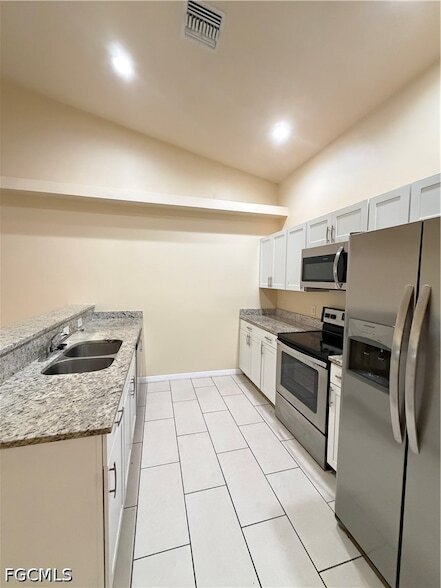 Building Photo - 1622 SW 33rd St