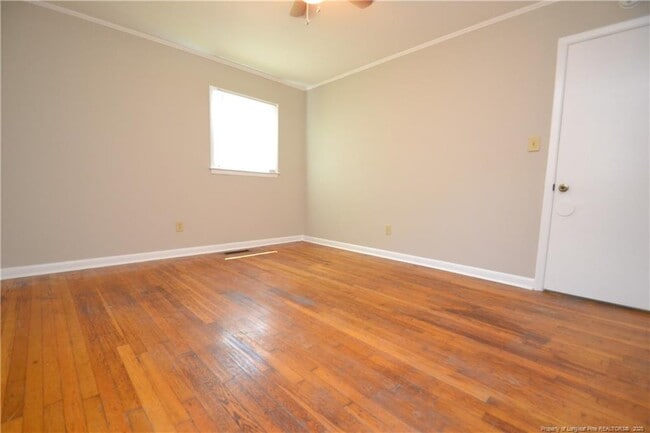 Building Photo - 717 Friar Tuck Rd
