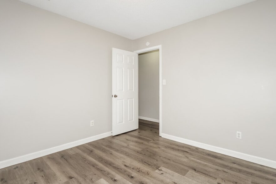 Building Photo - 9775 Misty Bay Cove