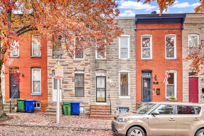 Primary Photo - Woodward St