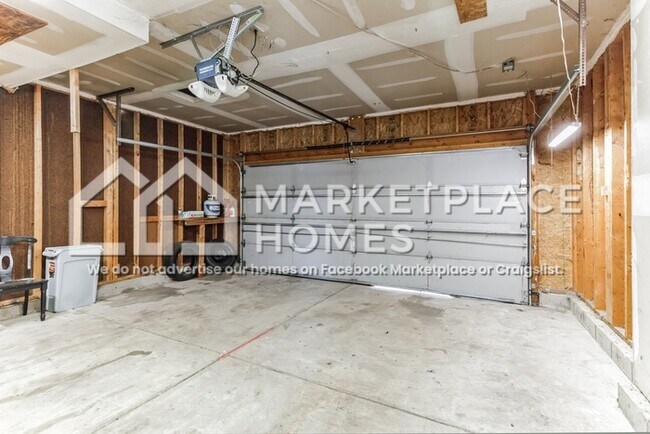 Building Photo - 6391 Whims Rd