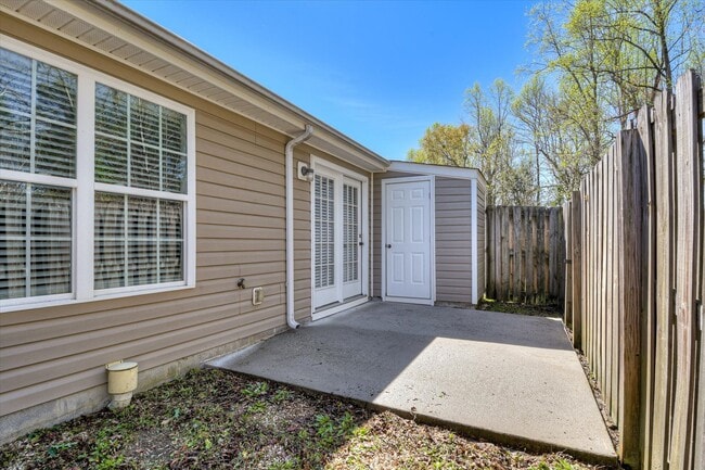 Building Photo - 1206 Bison Way