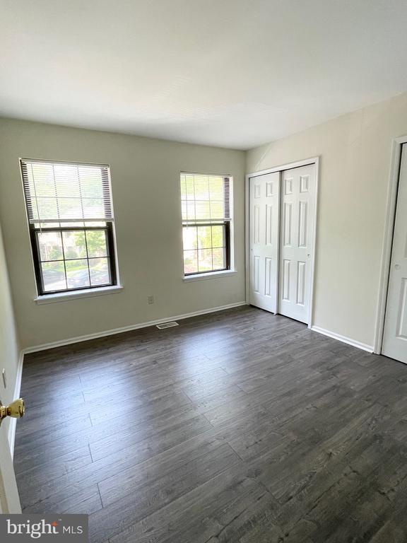 Building Photo - 204 Weatherstone Dr