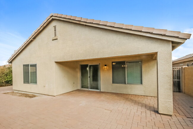 Building Photo - 1097 W Desert Hills Dr