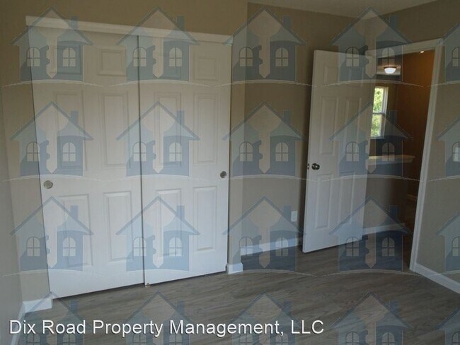 Building Photo - 3 br, 2.5 bath House - 410 McEwing Drive,