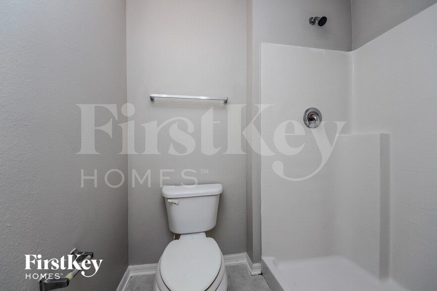 Building Photo - 3122 Whispering Trails St