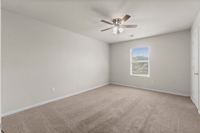 Building Photo - 16859 Blackberry Lily Ln