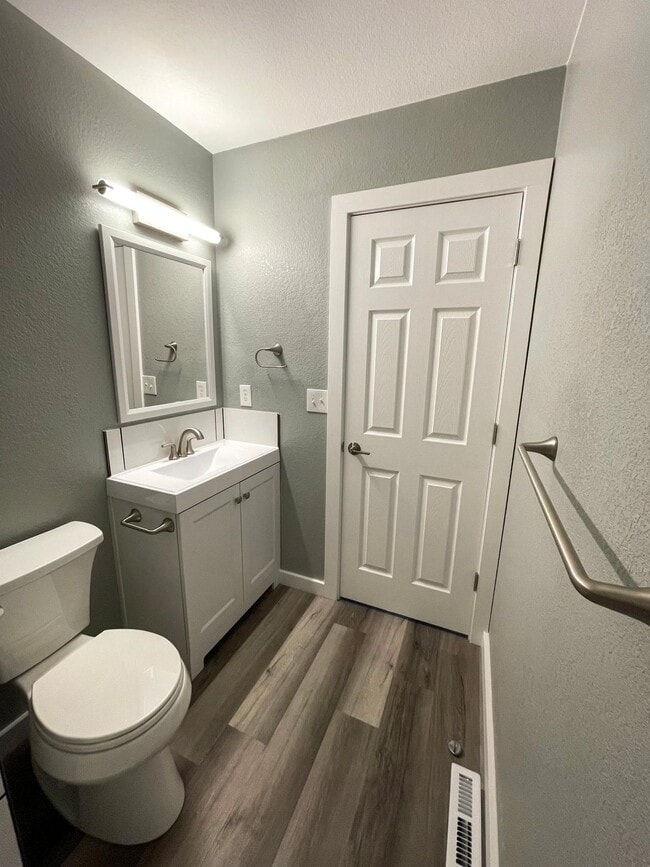 Building Photo - Ikea furnished room + shared furnished living area REMODELED