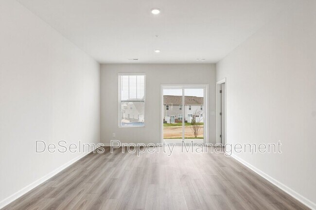 Building Photo - 431 Alcott Wy