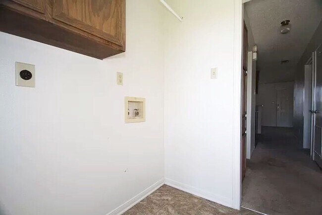 Building Photo - 3106 Courtney Ln