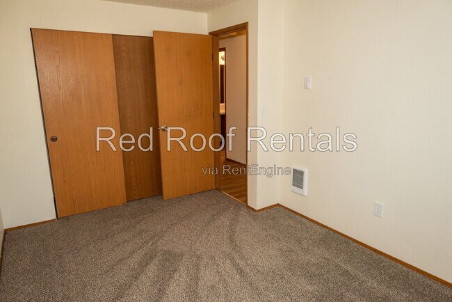 Building Photo - 13209 7th Ave Ct E