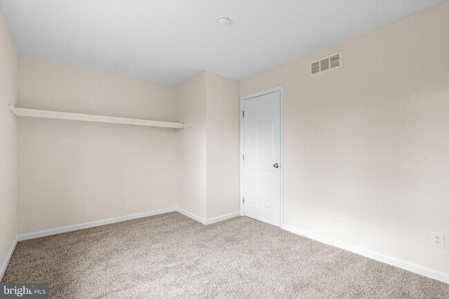 Building Photo - 408 Stockton Ct