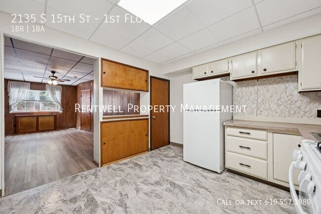 Building Photo - 2135 S 15th St