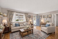 Building Photo - 2405 Melborne Dr