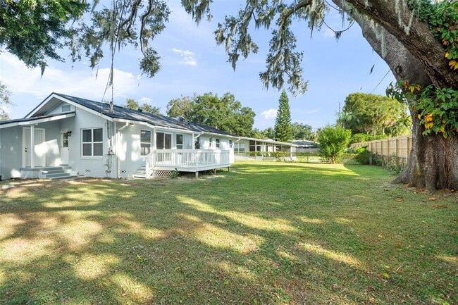 Building Photo - 516 Baxter St