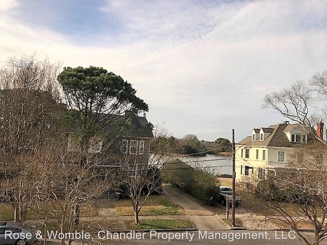 Building Photo - 132 Orleans Cir