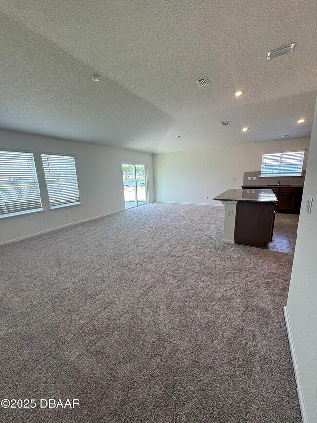 Building Photo - 55 Signet Cir