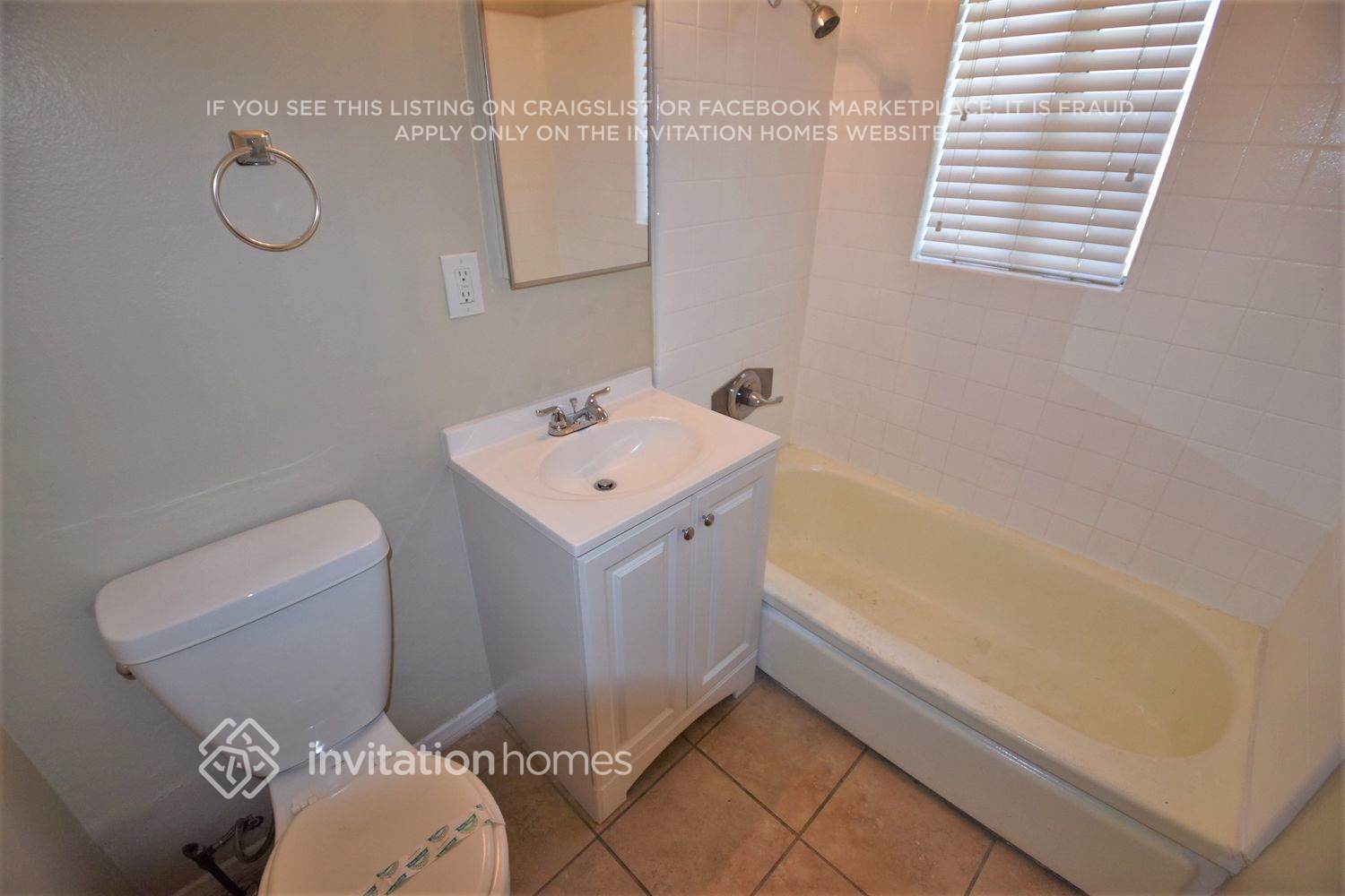 Building Photo - 2815 St Elmo Dr