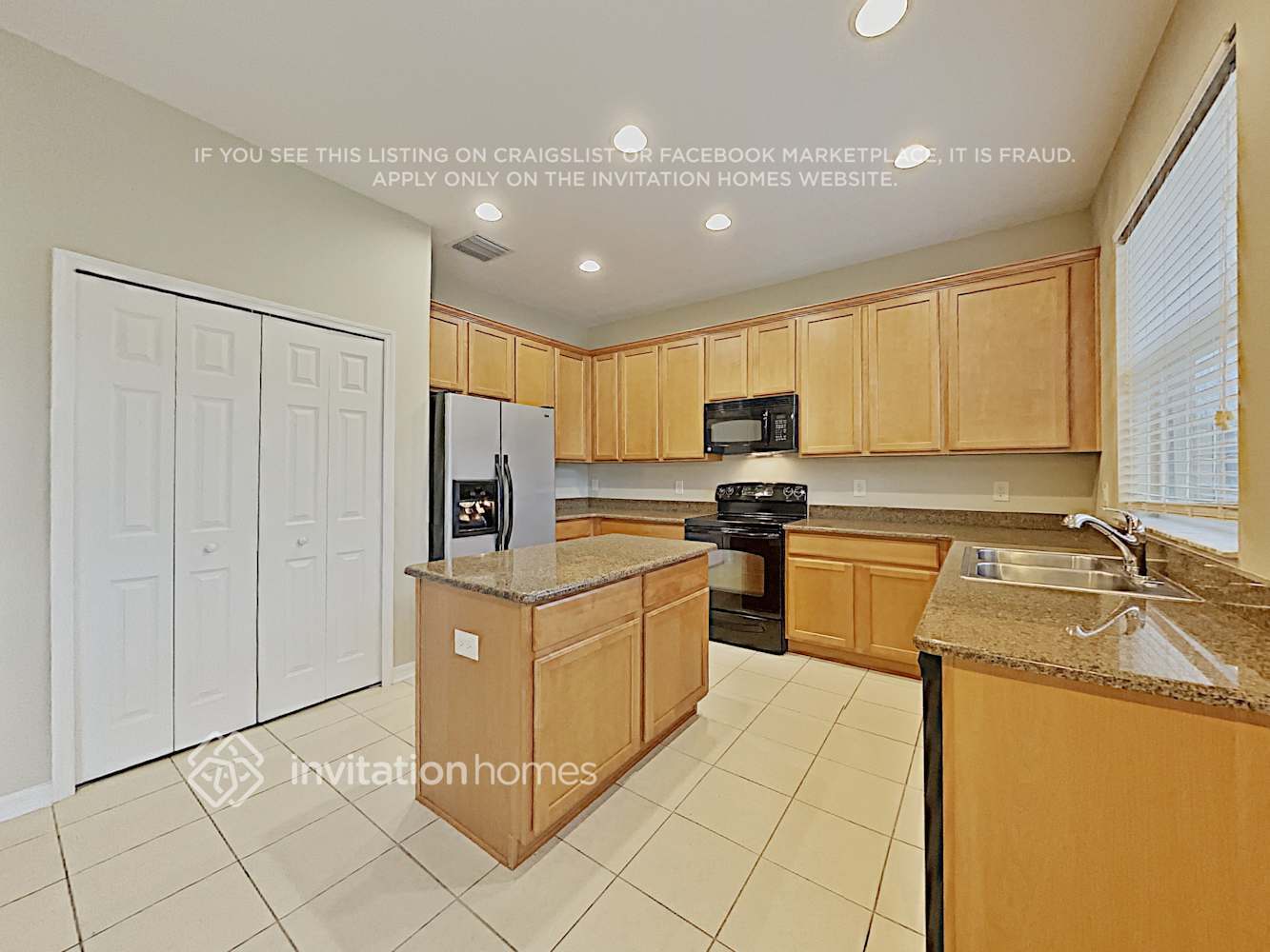 Building Photo - 9551 Baton Rouge Ln