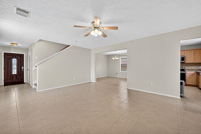 Building Photo - 11902 Rolling Stream Dr