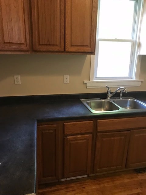 Building Photo - Beautiful 4 bedroom + Den Home in Minneapo...