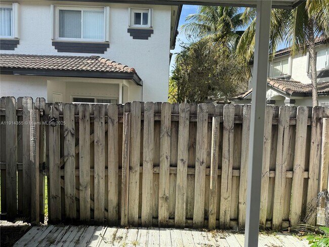 Building Photo - 2224 SE 25th Ave